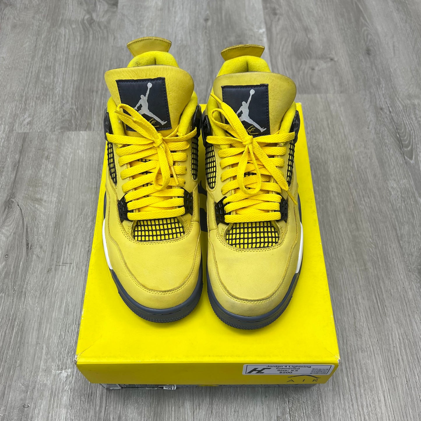 Jordan 4 Lightning Sz 9.5 (Preowned)