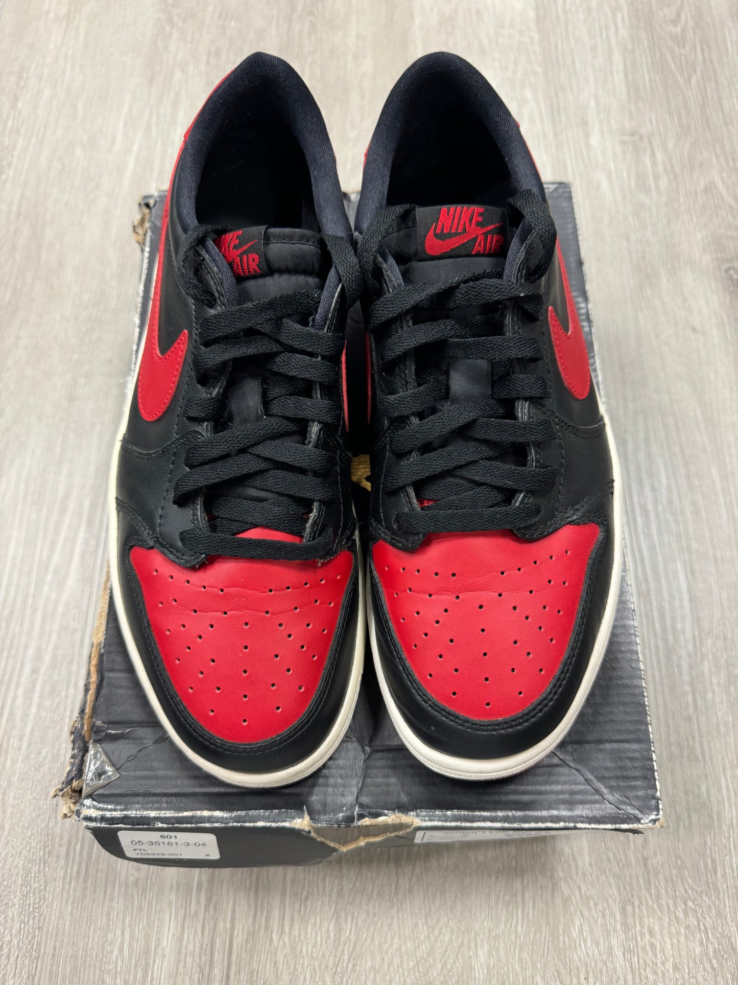 Jordan 1 Bred Low OG ‘15 Sz 9.5 (Preowned)