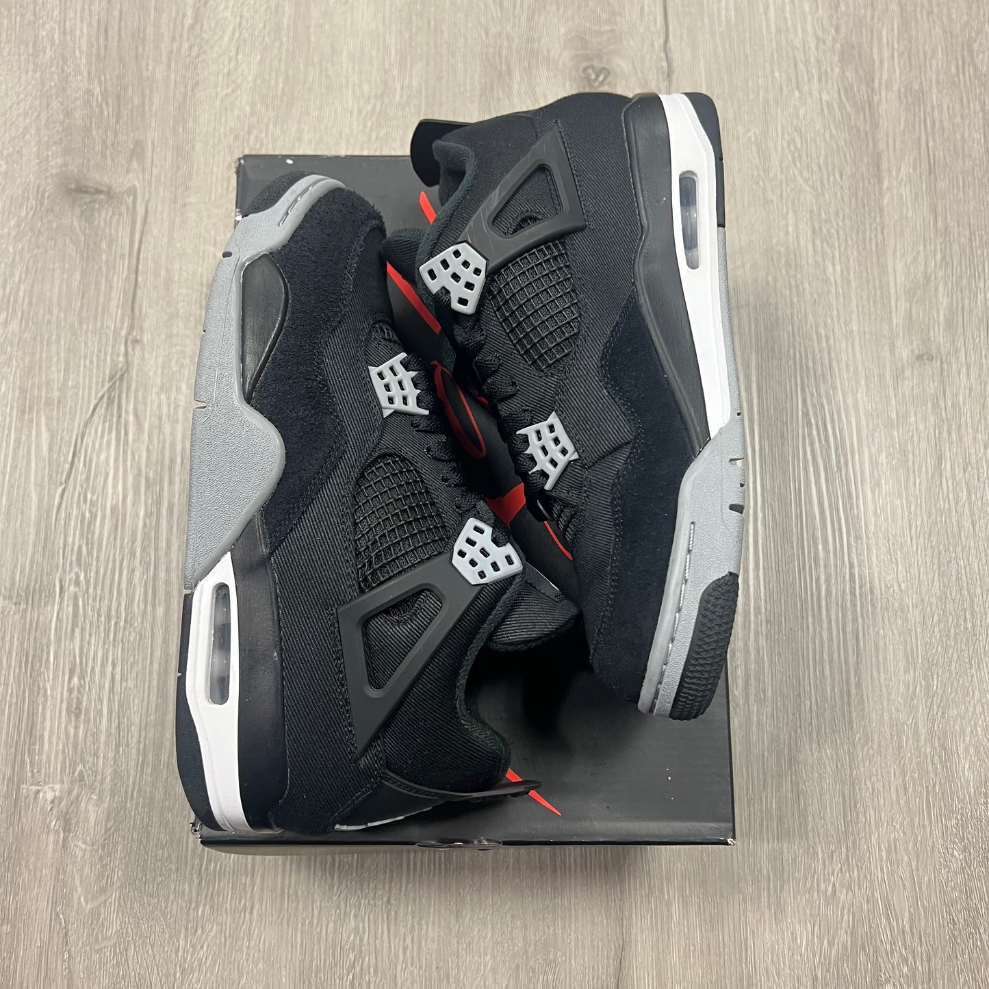 Jordan 4 Black Canvas Sz 9 (Preowned)