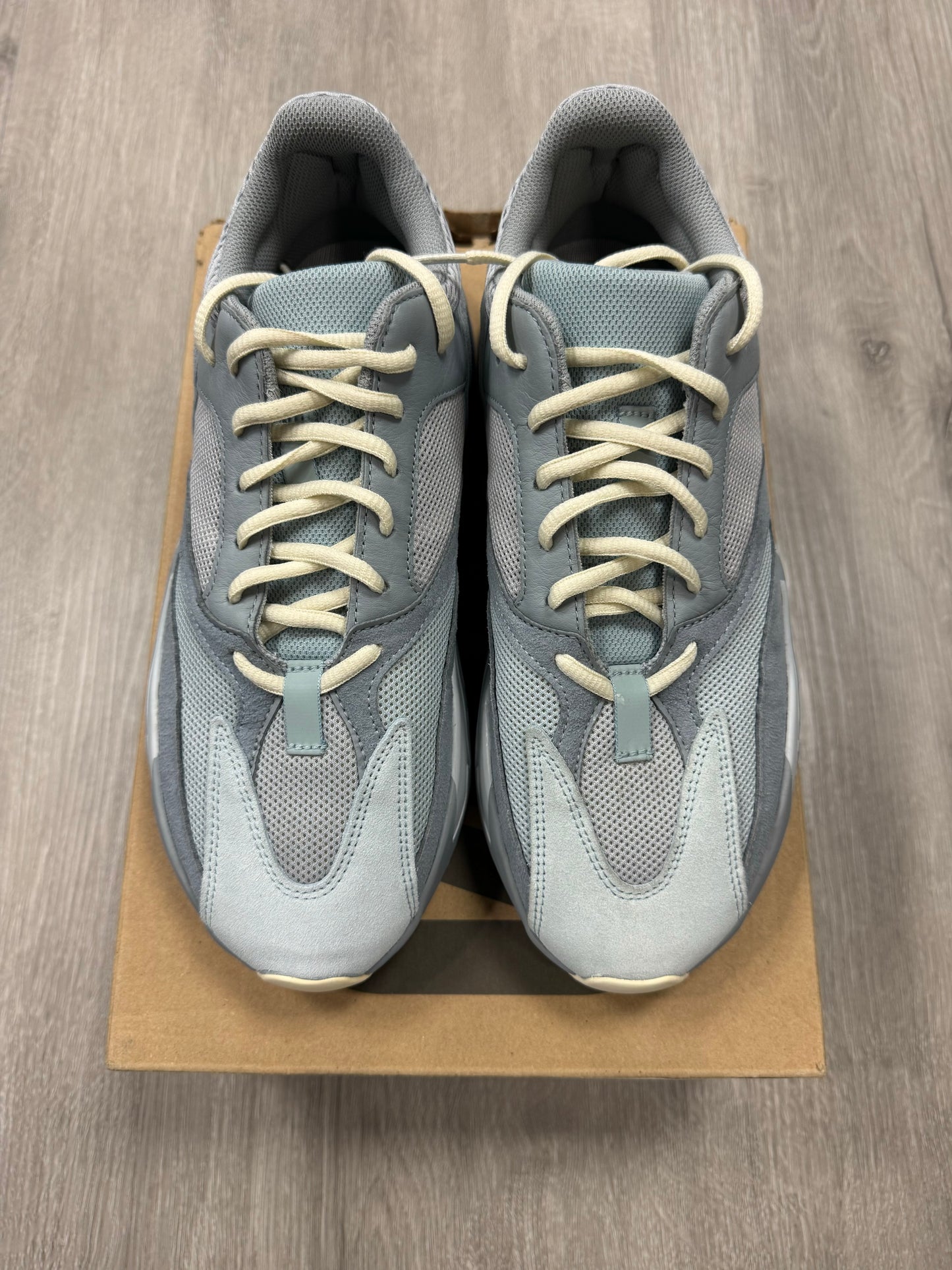 Yeezy 700 Boost Inertia Sz 11 (Preowned)