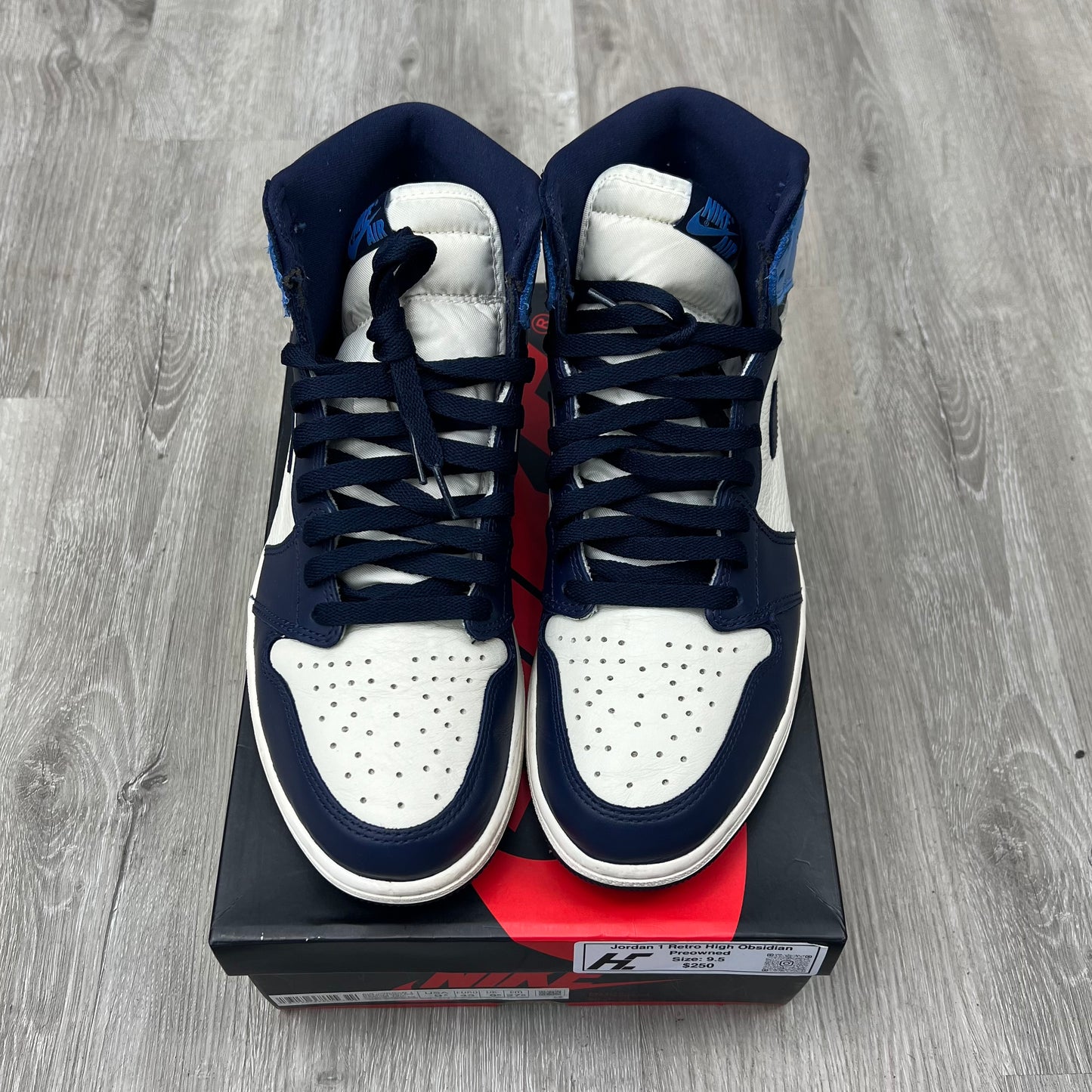 Jordan 1 Retro High Obsidian Sz 9.5 (Preowned)