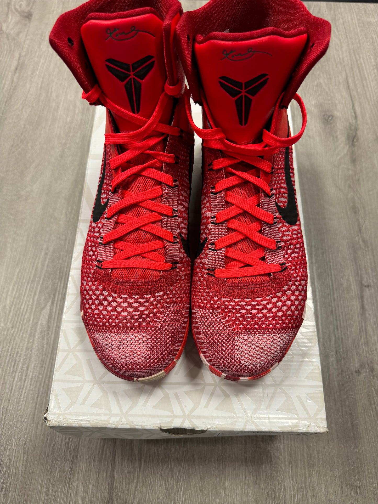 Kobe 9 Christmas Sz 10.5 (Preowned)