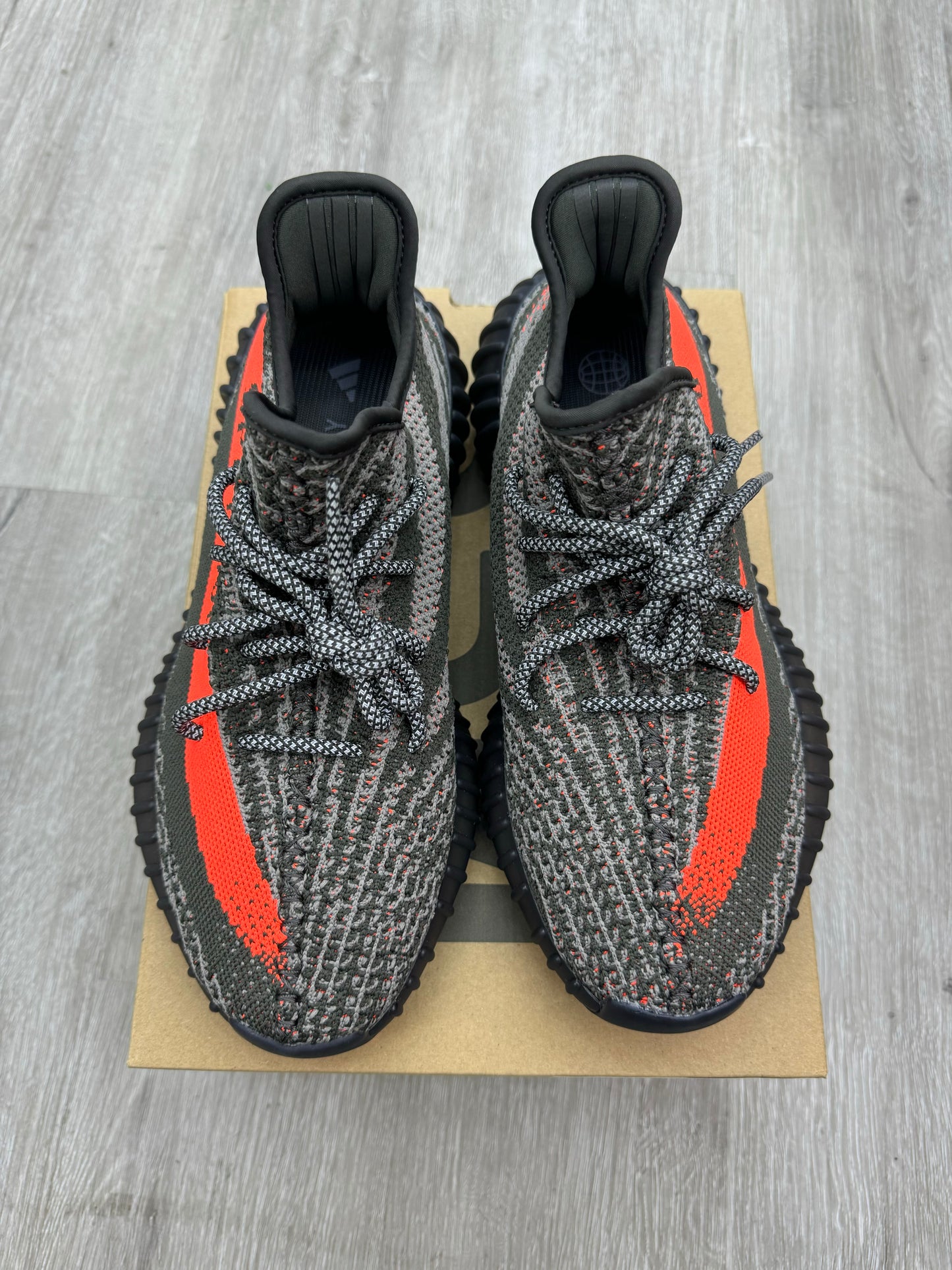 Yeezy Boost 350 V2 Carbon Beluga Sz 8.5 (Preowned)