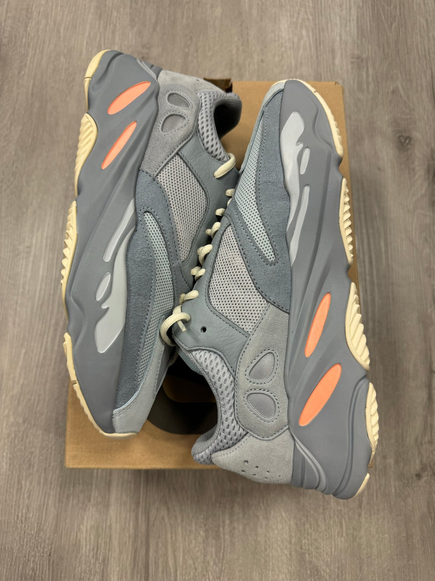 Yeezy 700 Boost Inertia Sz 11 (Preowned)