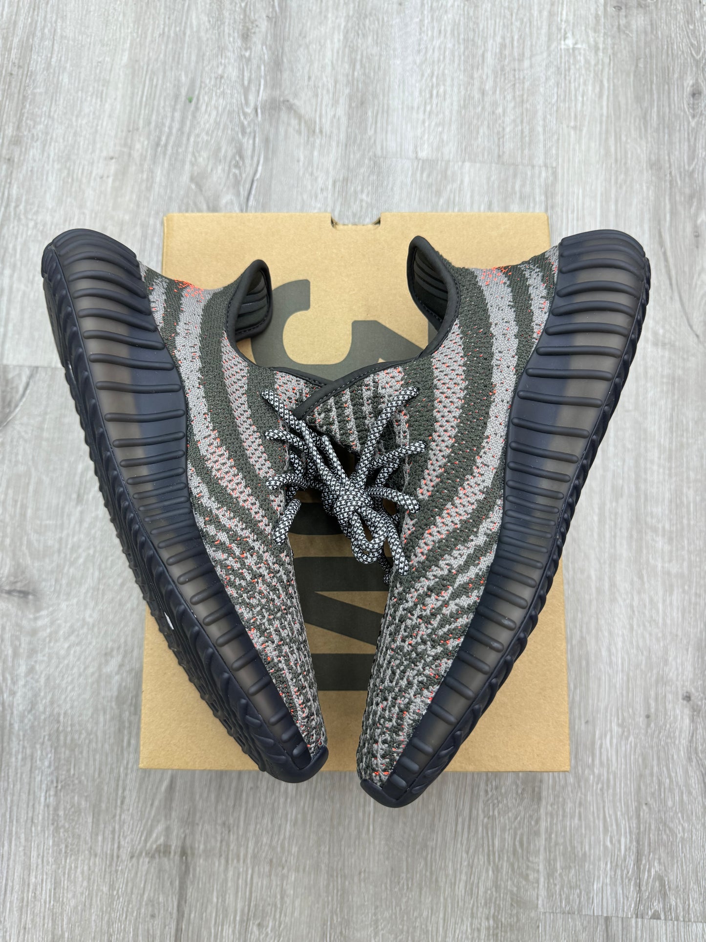 Yeezy Boost 350 V2 Carbon Beluga Sz 8.5 (Preowned)