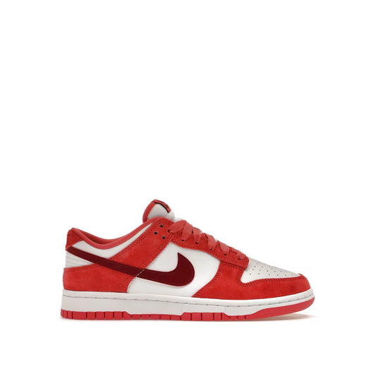 Nike Dunk Low Valentines Day Sz 6W (DS)